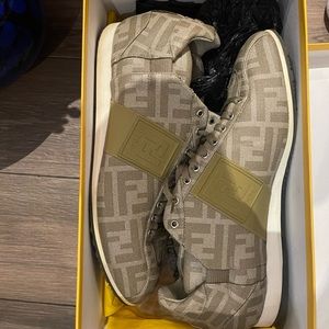 Mens fendi sneaker